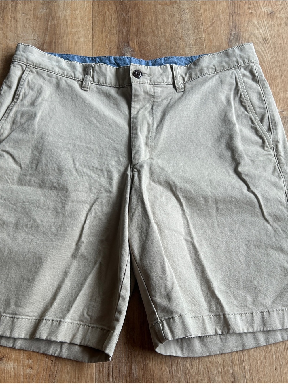 L.L. Bean Men's Light Khaki Flat-Front Shorts